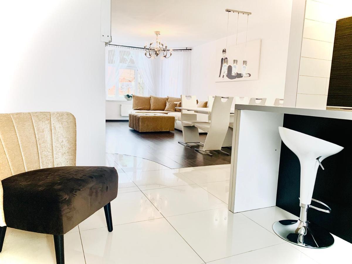 Apartamenty Vip Устка Екстериор снимка